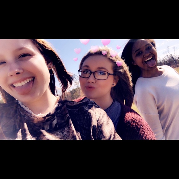 Mackinzie Sivley - Poshmark Profile Picture of Mackinzie Sivley (@mack0819) on Poshmark