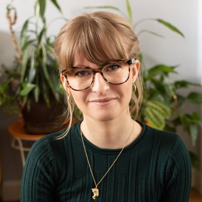 Profile Picture of Rose Perry (@RosemarieEPerry) on Twitter