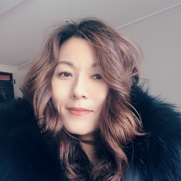 Profile Picture of Helena Shin (@jjmom0909) on Poshmark