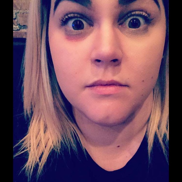 Profile Picture of Alissa Magoch (@alijaym88) on Poshmark