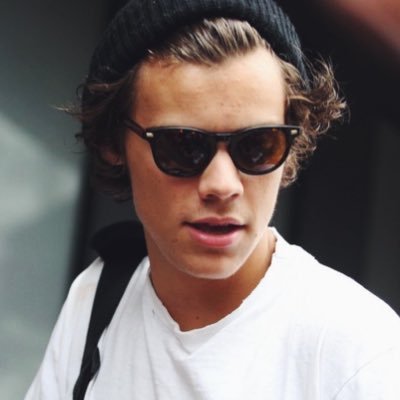 Profile Picture of Hannah¹ᴰ (is Ia) (@goldenhbwx) on Twitter