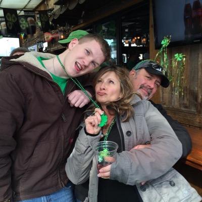 Profile Picture of Pam Larry Haack (@sue48r) on Twitter