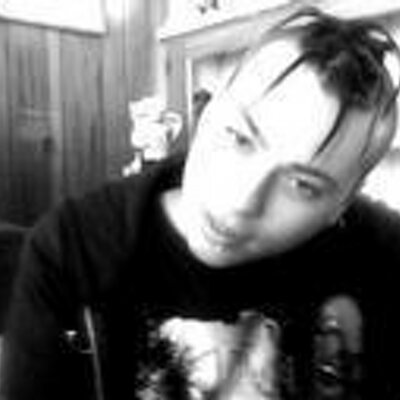 Eric Garcia - Twitter Profile Picture of Eric Garcia (@goth_emo_26) on Twitter