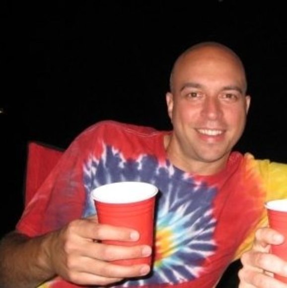 Profile Picture of Mark Perry (@markperry89) on Poshmark