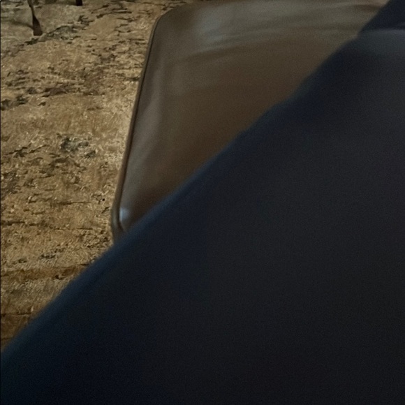 Profile Picture of Sasha Osada (@sashaosada) on Poshmark