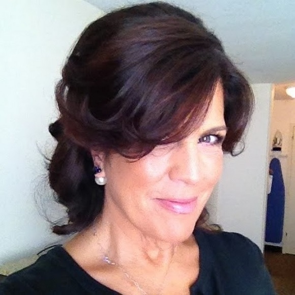 Profile Picture of Dawn a. Irving (@borntobeme) on Poshmark