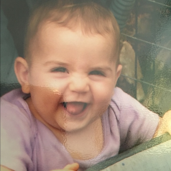 Profile Picture of Keli Petrie (@keli_annnnnn) on Poshmark