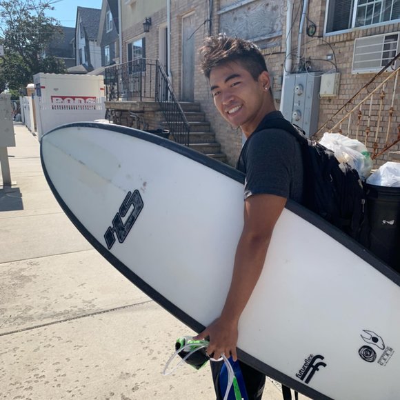 Profile Picture of Jonathan Ma (@jonathan_ma) on Poshmark