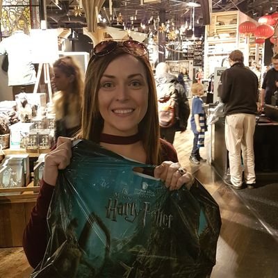 Profile Picture of Nicola Andrews (@nicolaandrews85) on Twitter