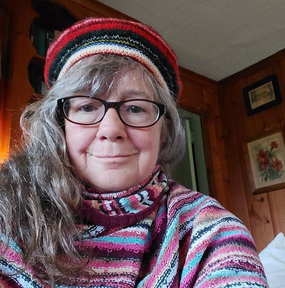 Profile Picture of Cindy Rinker (@rinkercindy) on Poshmark