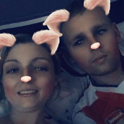 Profile Picture of Danielle Watton (@2729af715cbe440) on Twitter