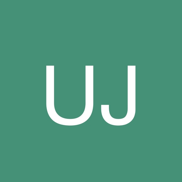 Profile Picture of Ursula Jacobs (@mommabookworm) on Poshmark