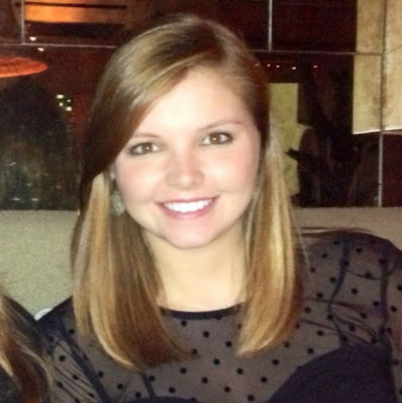 Profile Picture of Jordan Simison (@simisonjordan) on Poshmark