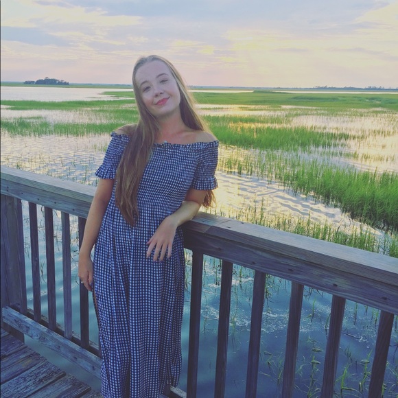 Profile Picture of Mary will Showman (@mw_showman) on Poshmark