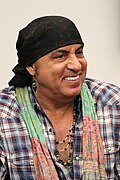 Profile Picture of Steven Van Zandt discographyon Wikipedia
