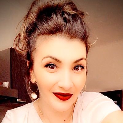 Profile Picture of Maria De Caro (@MariaDecaro10) on Twitter