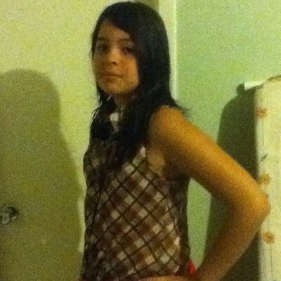 Profile Picture of Giselle Robles (@robles_29) on Twitter