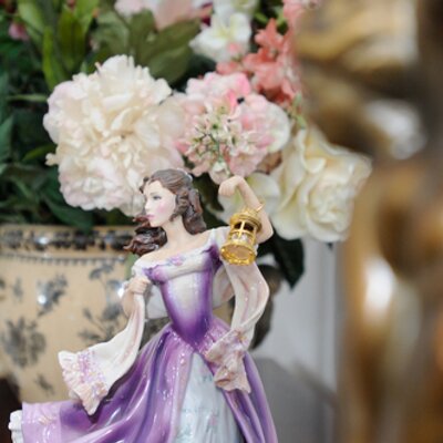 Profile Picture of Lauris Wheeler (@VillaAlbertaLV) on Twitter