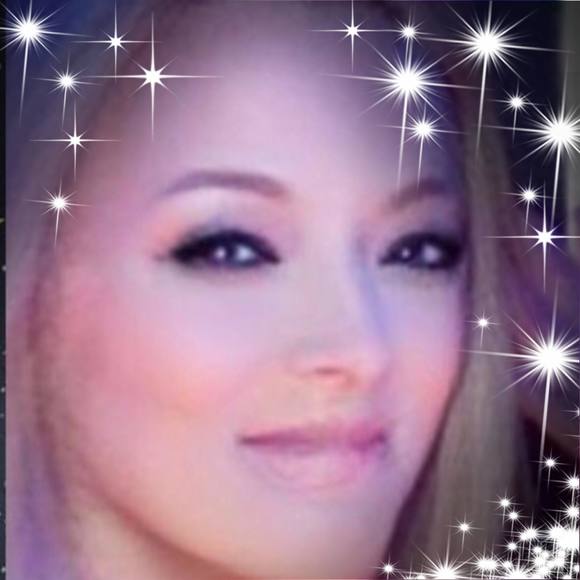 Profile Picture of Lisa Mcbride (@lbl6118) on Poshmark