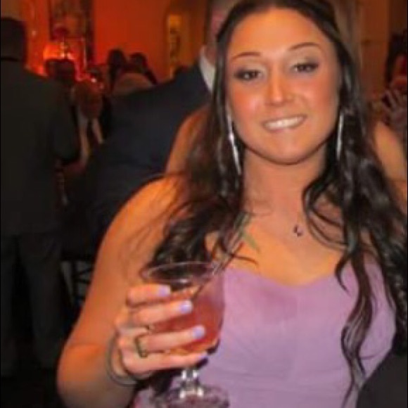 Profile Picture of Dorothy Lalley (@dorothydomenica) on Poshmark