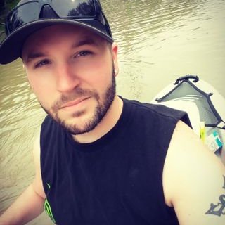 Profile Picture of Adam Chenoweth (@chedderwheel) on Twitter