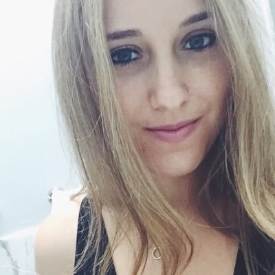 Kara Thompson - Twitter Profile Picture of Kara Thompson (@karathomp8) on Twitter