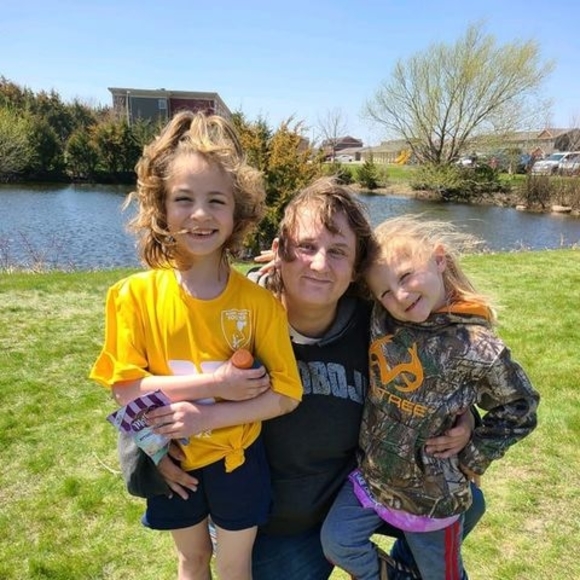 Profile Picture of Kelli Rowley (@kellirowley826) on Poshmark