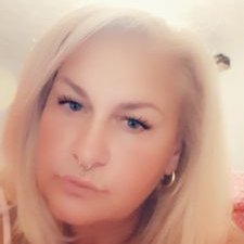 Profile Picture of Amanda Winkle (@AmandaWinkle12) on Twitter