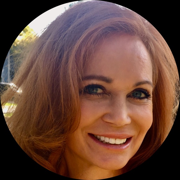 Profile Picture of Pamela Casey (@pamelejoy) on Poshmark