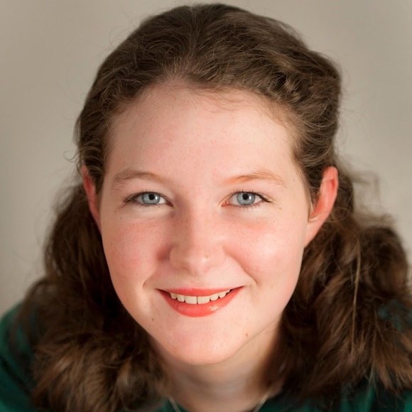 Profile Picture of Sarah Unks (@sgunks) on Poshmark