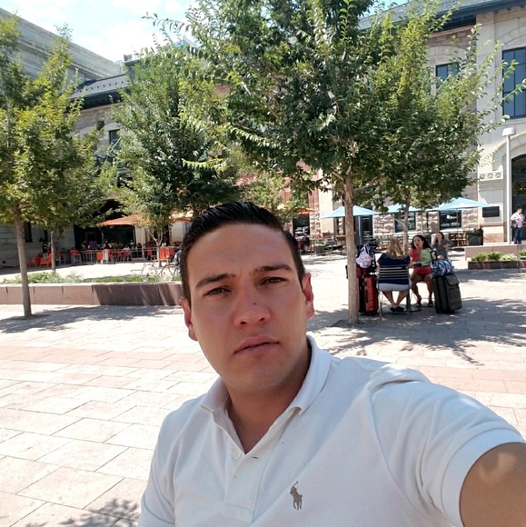 Profile Picture of Humberto Flores (@gorch89) on Poshmark