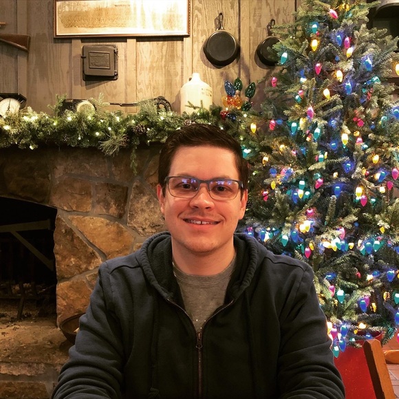 Profile Picture of Steven Duval (@stevenwduval) on Poshmark