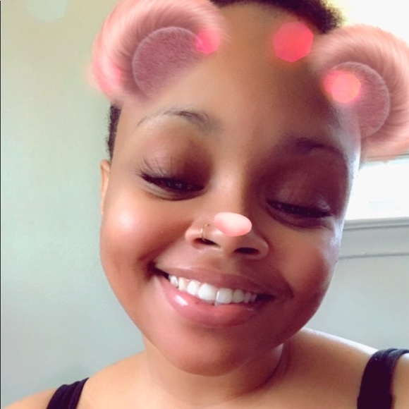 Profile Picture of Daneisha James (@juuicybaby7) on Poshmark