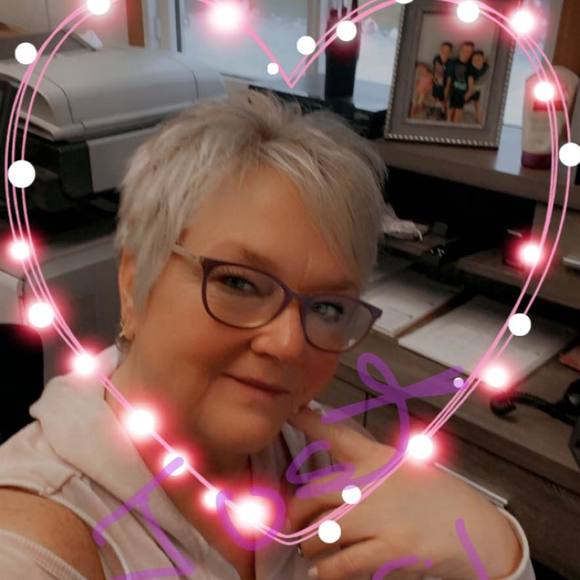 Profile Picture of Terry Athay (@terryathay) on Poshmark