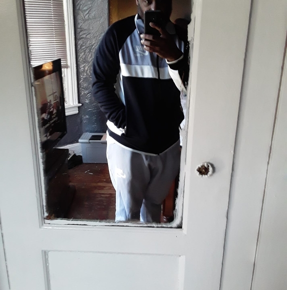 Profile Picture of Troy Layne (@troylayne730) on Poshmark