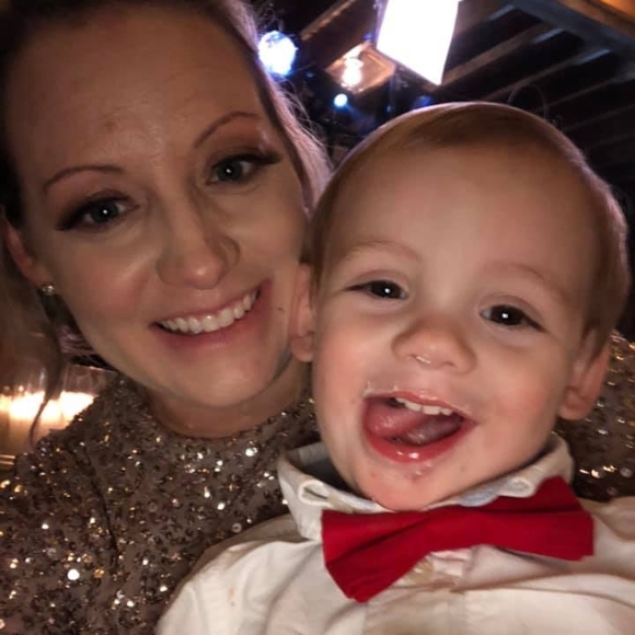 Profile Picture of Amanda Treadaway (@altrexle) on Poshmark