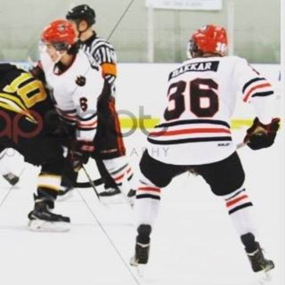 Tameer Bakkar - Poshmark Profile Picture of Tameer Bakkar (@tameer95) on Poshmark