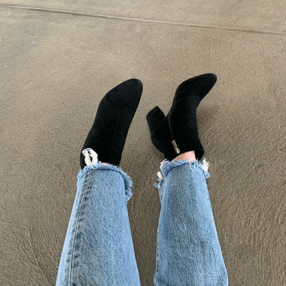 Profile Picture of Jenn Jaworsky (@jenn_jaworsky) on Poshmark