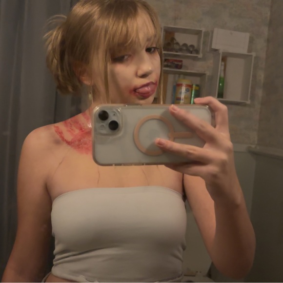 Profile Picture of Jenna Hussey (@jennahussey873) on Poshmark