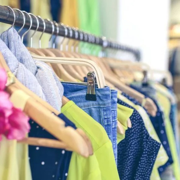 Profile Picture of Virginia Goolkasian (@silkisawesome1) on Poshmark