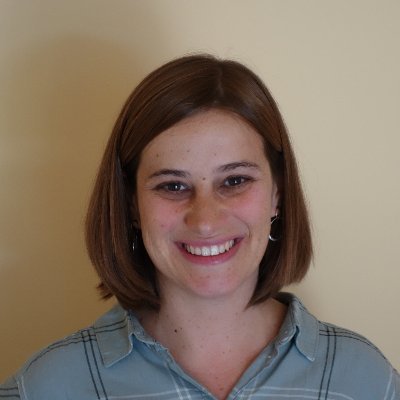 Profile Picture of Anna Leal (@AnnalealB) on Twitter