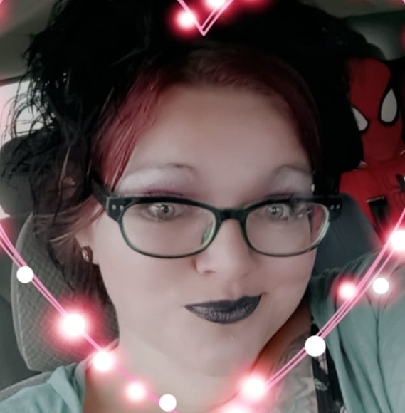 Profile Picture of Jennifer Enerson (@midgetmomof3) on Poshmark