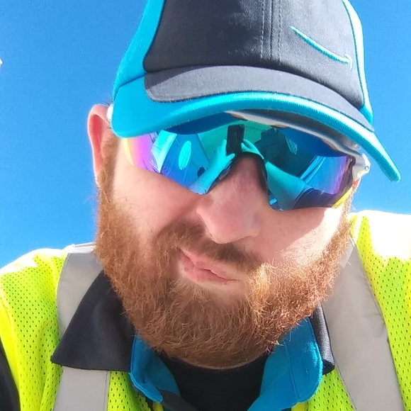 Profile Picture of Christian Burbach (@christianburbac) on Poshmark