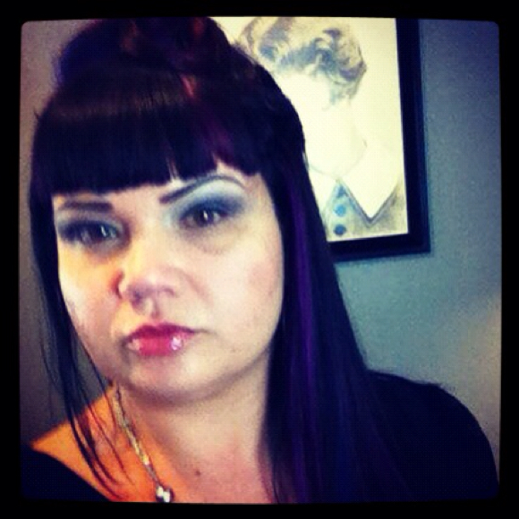 Profile Picture of Samantha Hastings (@ssamiches) on Poshmark