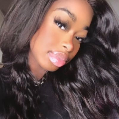 Profile Picture of JAYTEE. (@janet1x) on Twitter
