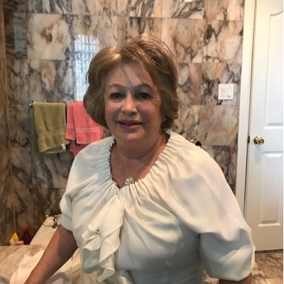 Profile Picture of Ruth Shalit (@ruth_shalit) on Twitter