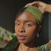 Profile Picture of Zoe Austrie (@zoeaustrie) on Youtube