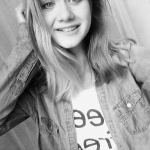 Profile Picture of Daniela Holubová (@Dan_dour) on Twitter