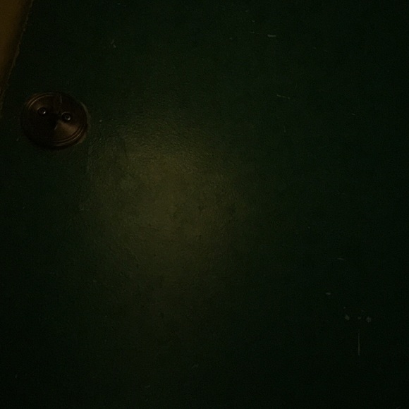 Profile Picture of Sherley Guillaume (@totallsherls) on Poshmark