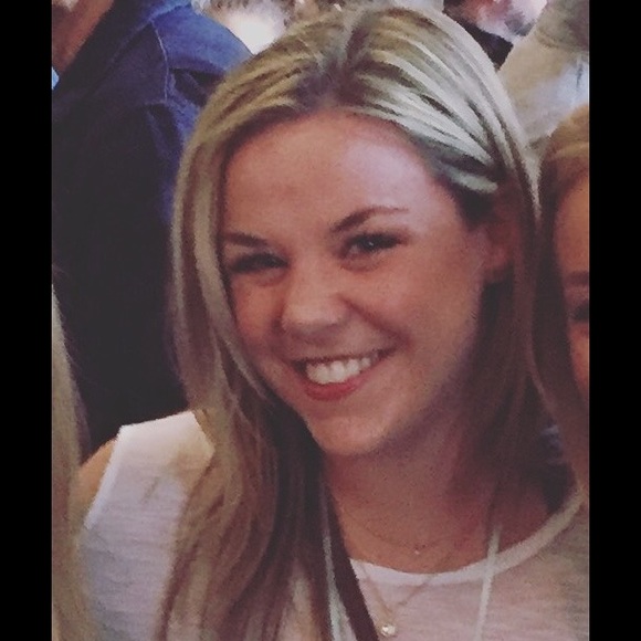 Profile Picture of Megan Rahill (@mrahill3) on Poshmark